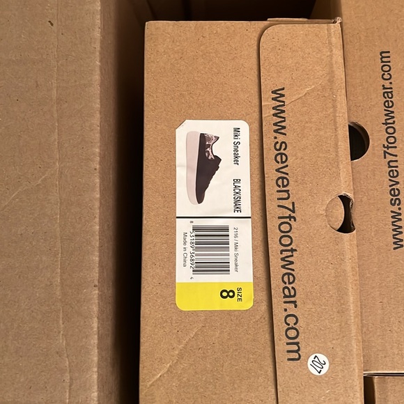 Seven7 footwear Miki Sneakers, varied sizes, Black/snake, various sizes 6-8 new! - Picture 12 of 12